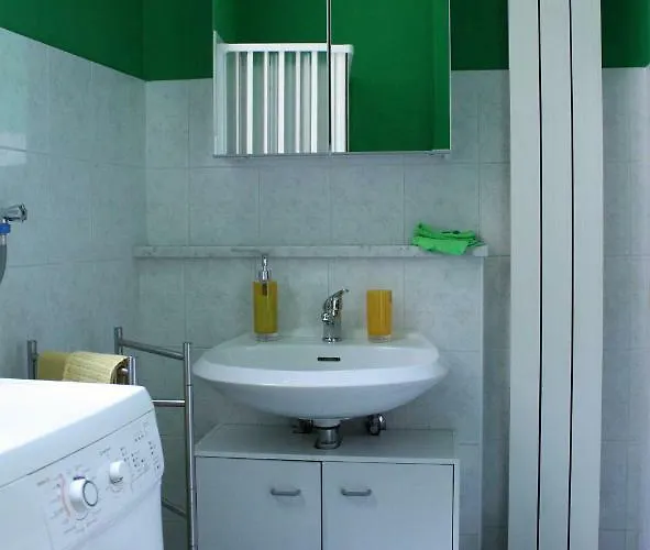 Casa Dennis 아파트 카노비오