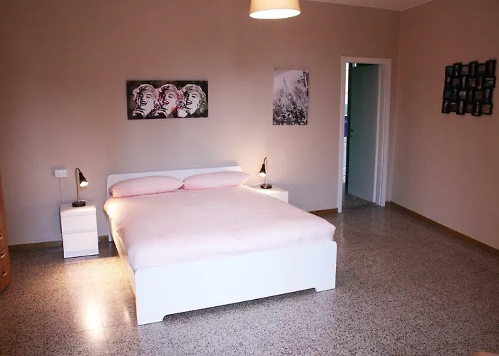 Casa Dennis Apartament *